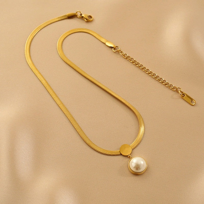 GABRIEL PEARL NECKLACE